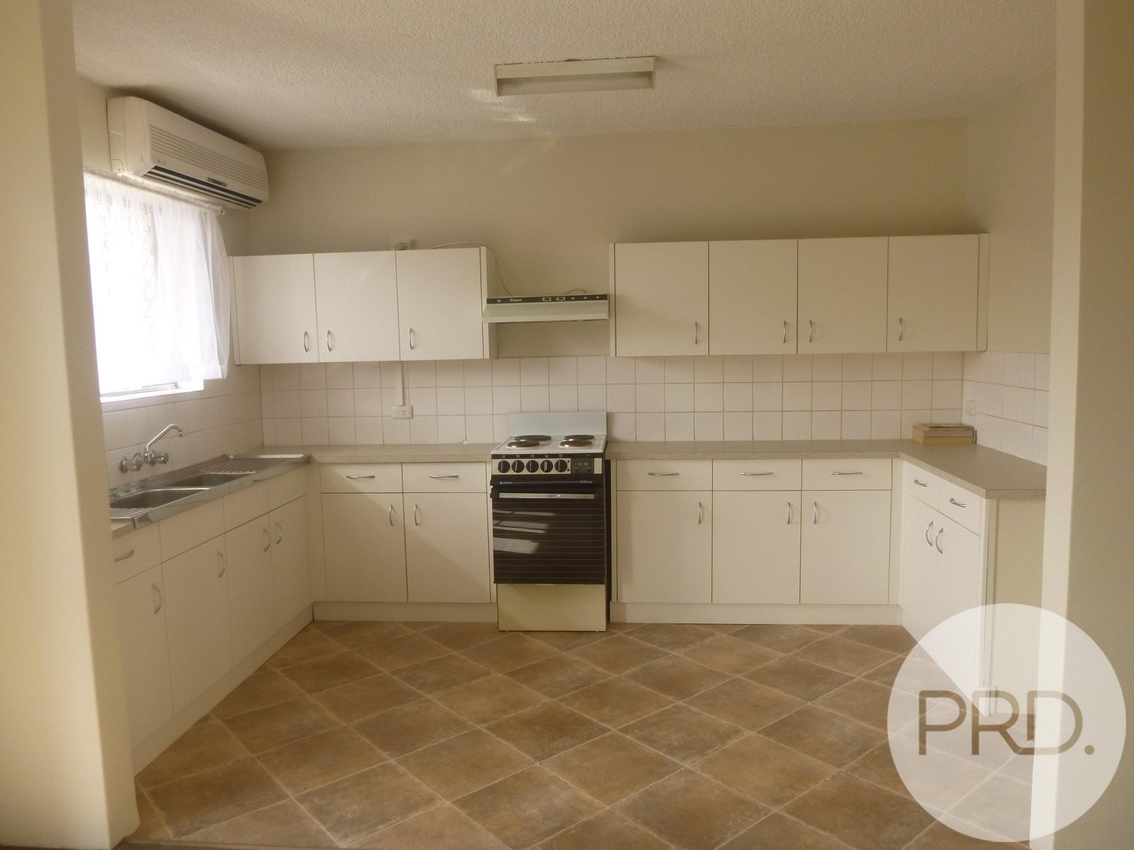 1/56 Stafford Road KEDRON 3