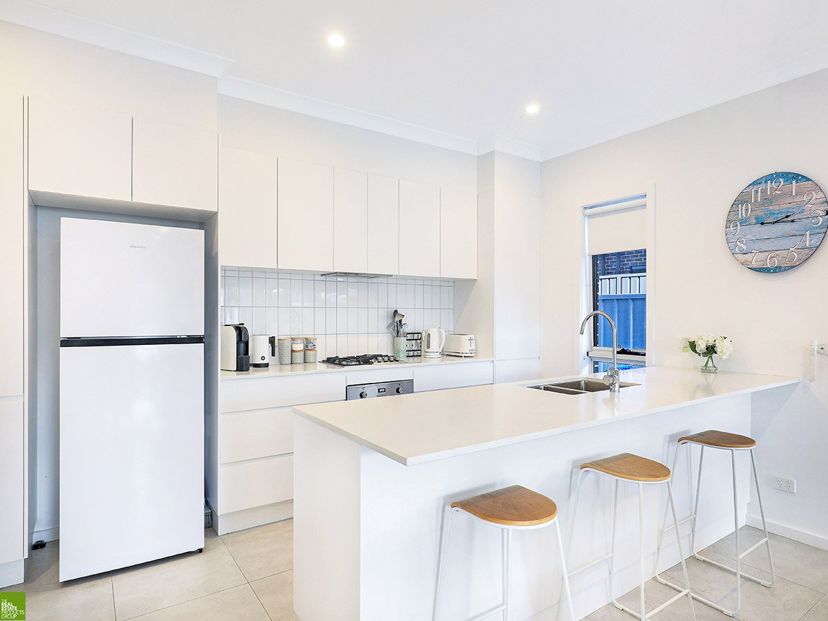 1/56 Thomas Street LAKE ILLAWARRA 2