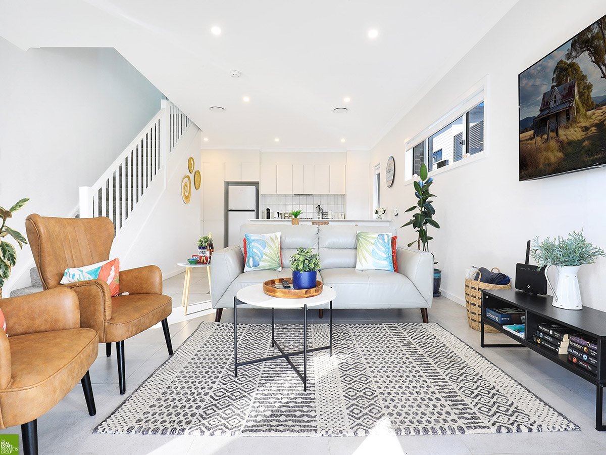 1/56 Thomas Street LAKE ILLAWARRA 4