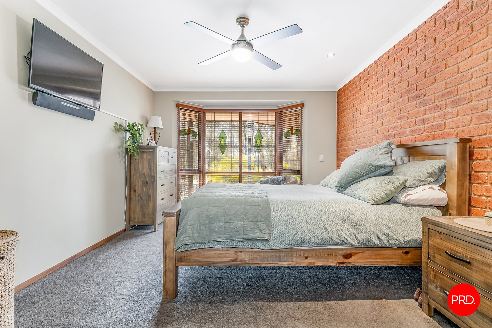 156 Trotting Terrace JUNORTOUN 9