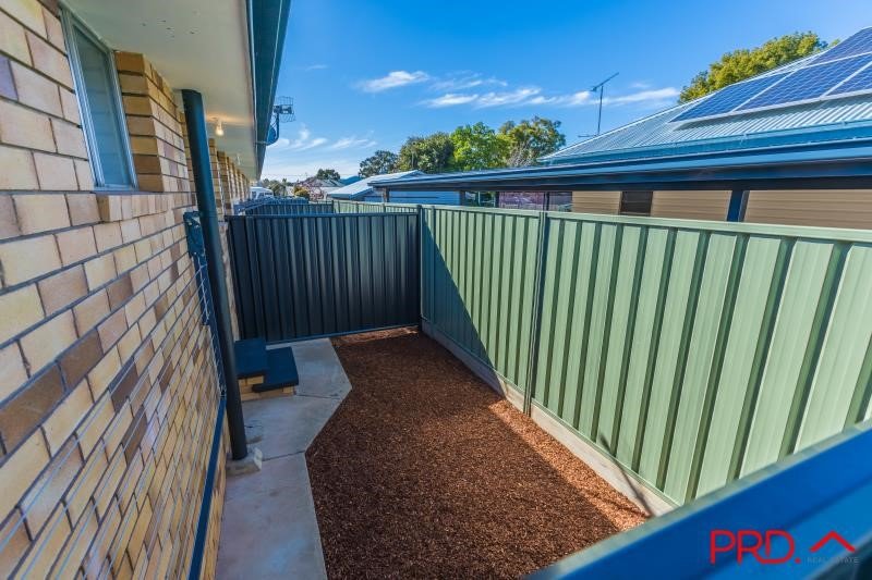 1/56 Vera Street SOUTH TAMWORTH 9