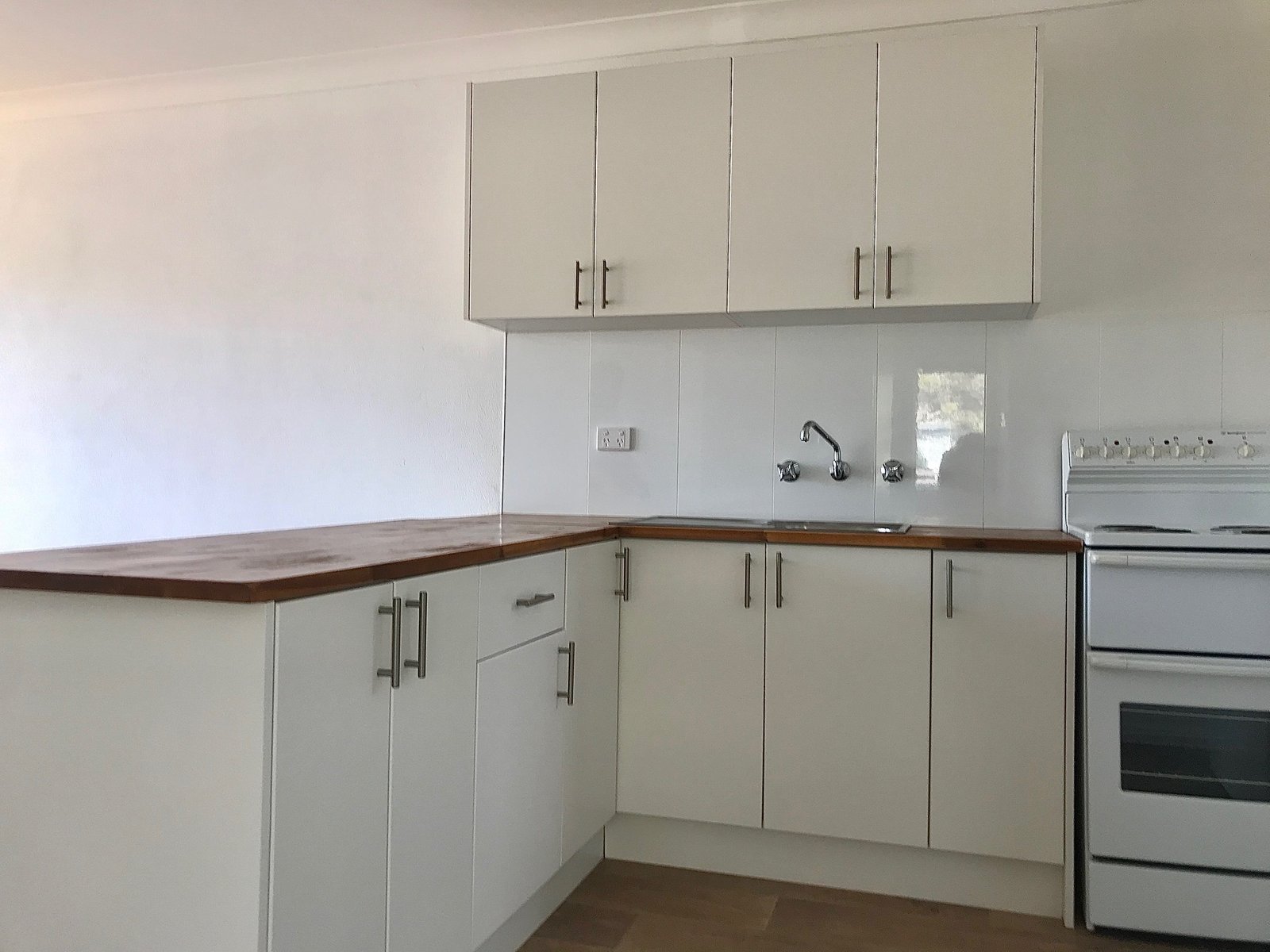 1/56 Vera Street SOUTH TAMWORTH 6