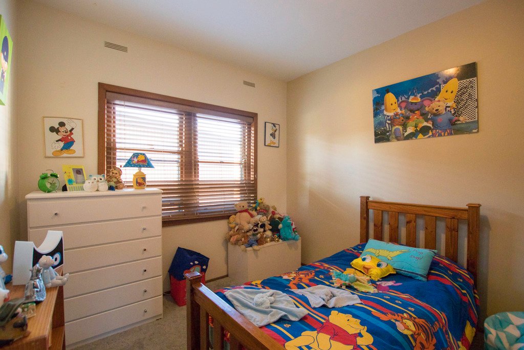 156 Wynyard Street TUMUT 9