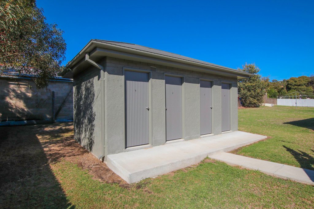 156 Wynyard Street TUMUT 15