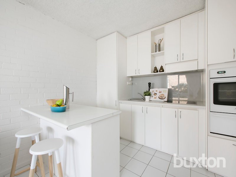 Gallery: 15/60 Beach Road