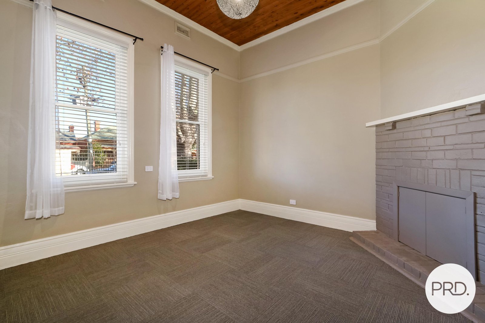 1/560 Wyse Street ALBURY 4