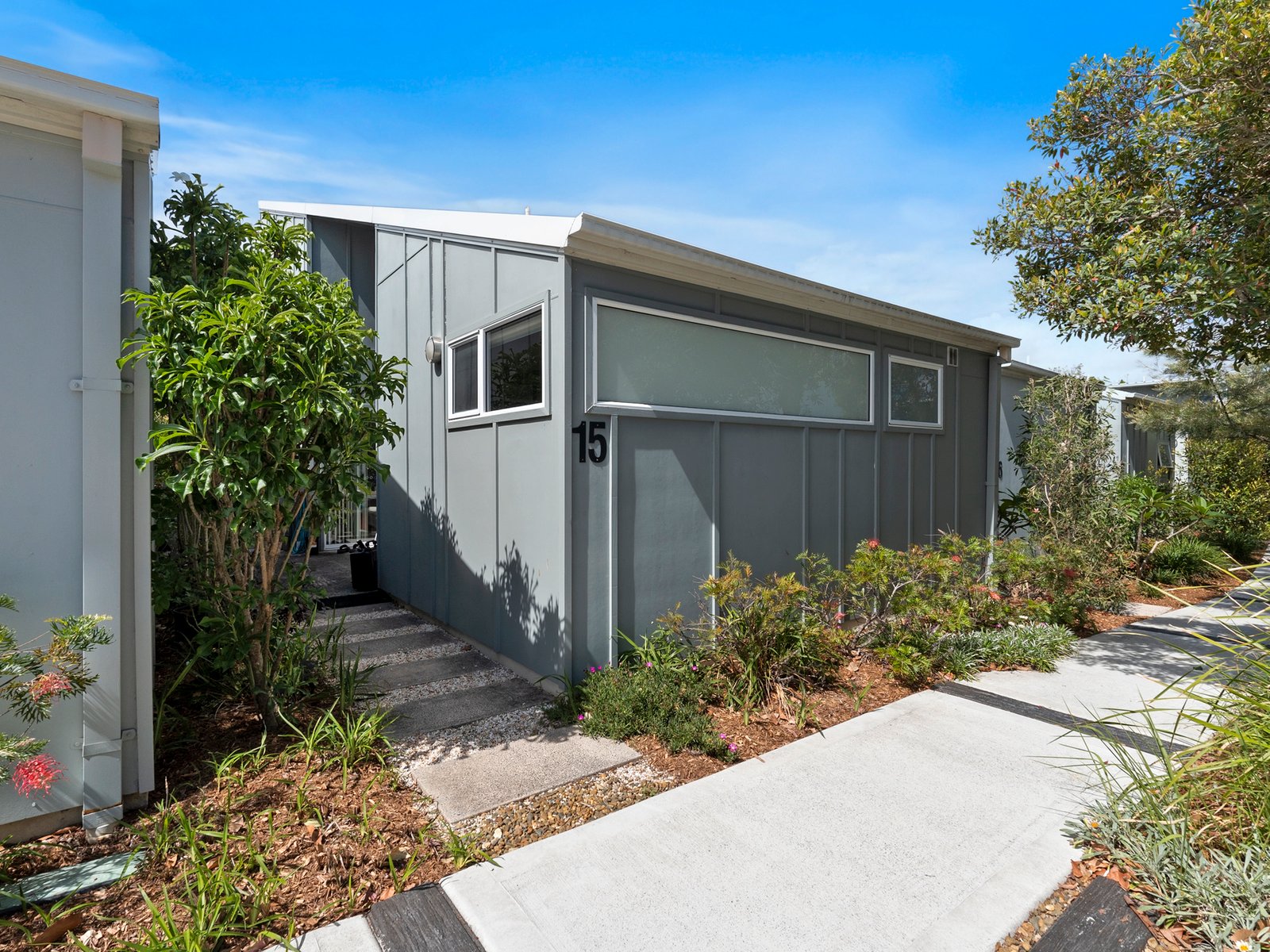 15/603-615 Casuarina Way CASUARINA 11