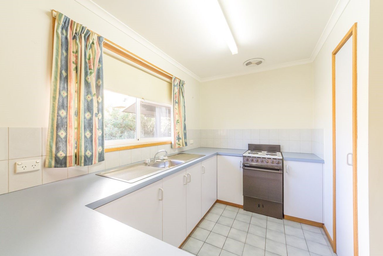 1/563 Seymour Street LAVINGTON 3