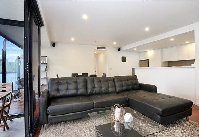 Gallery: 15/64-66 Riversdale Road