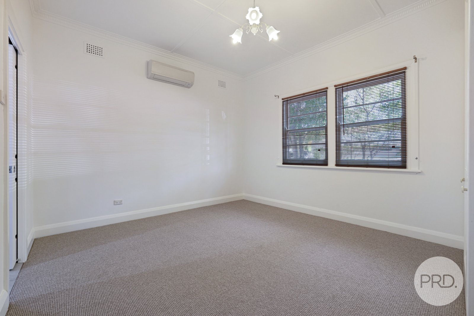 157 Brisbane Street TAMWORTH 12