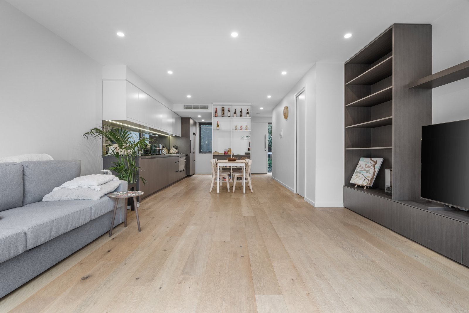 Gallery: 15/7 Cecil Street