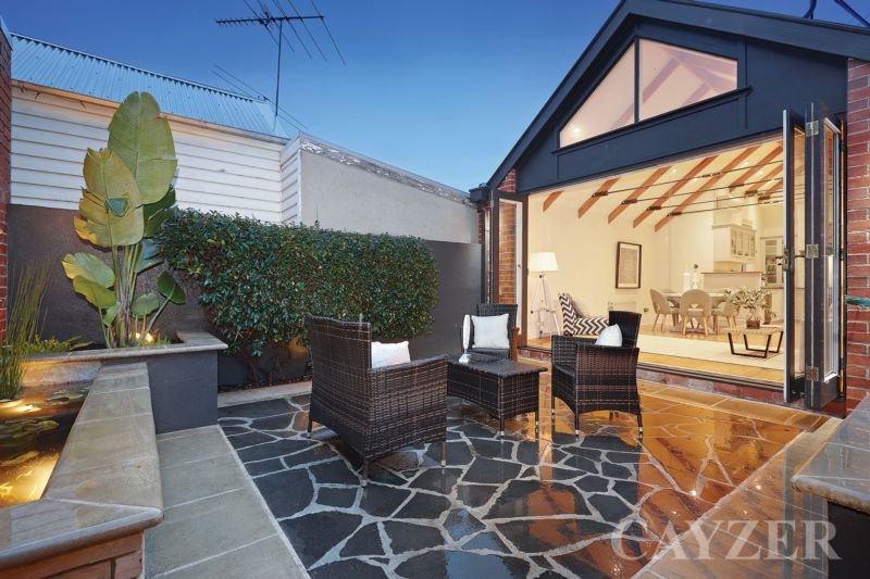 Gallery: 157 Danks Street