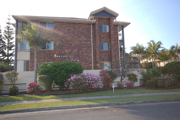15/7 First Avenue BURLEIGH HEADS 15