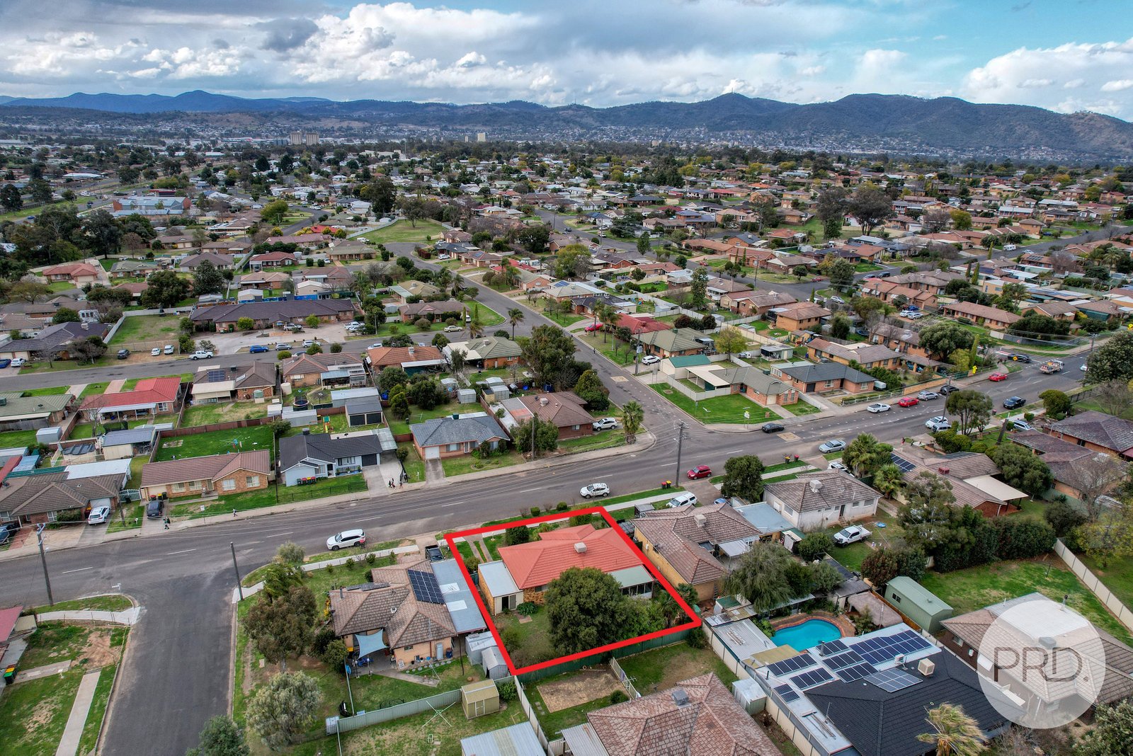 157 Hillvue Road TAMWORTH 19