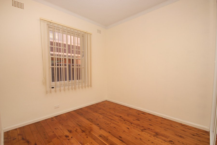 157 Russell Avenue DOLLS POINT 3