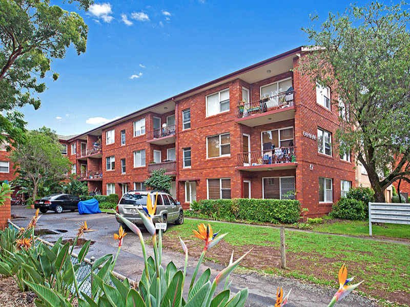 157 Russell Avenue DOLLS POINT 8