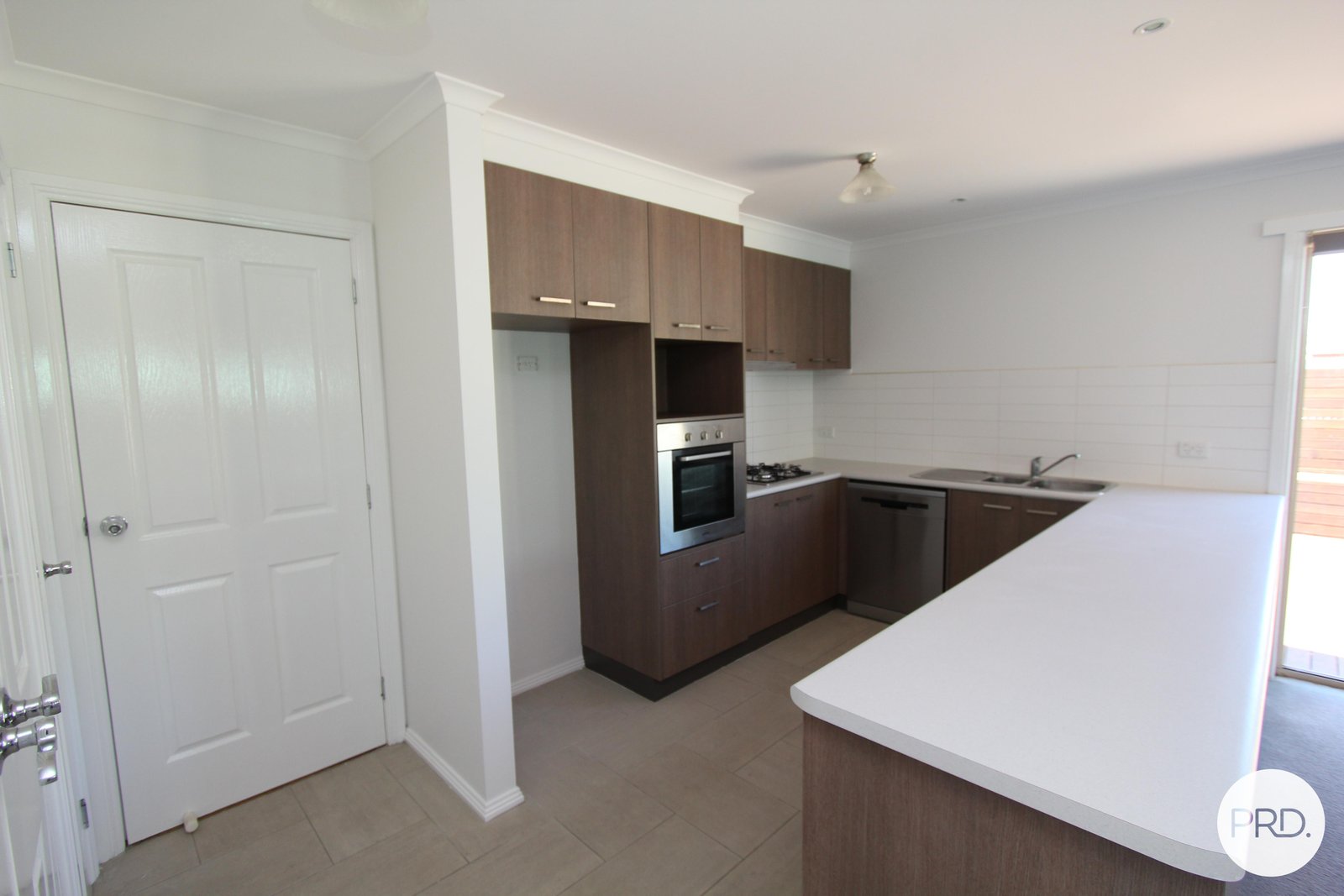 157 Walker Street SEBASTOPOL 16