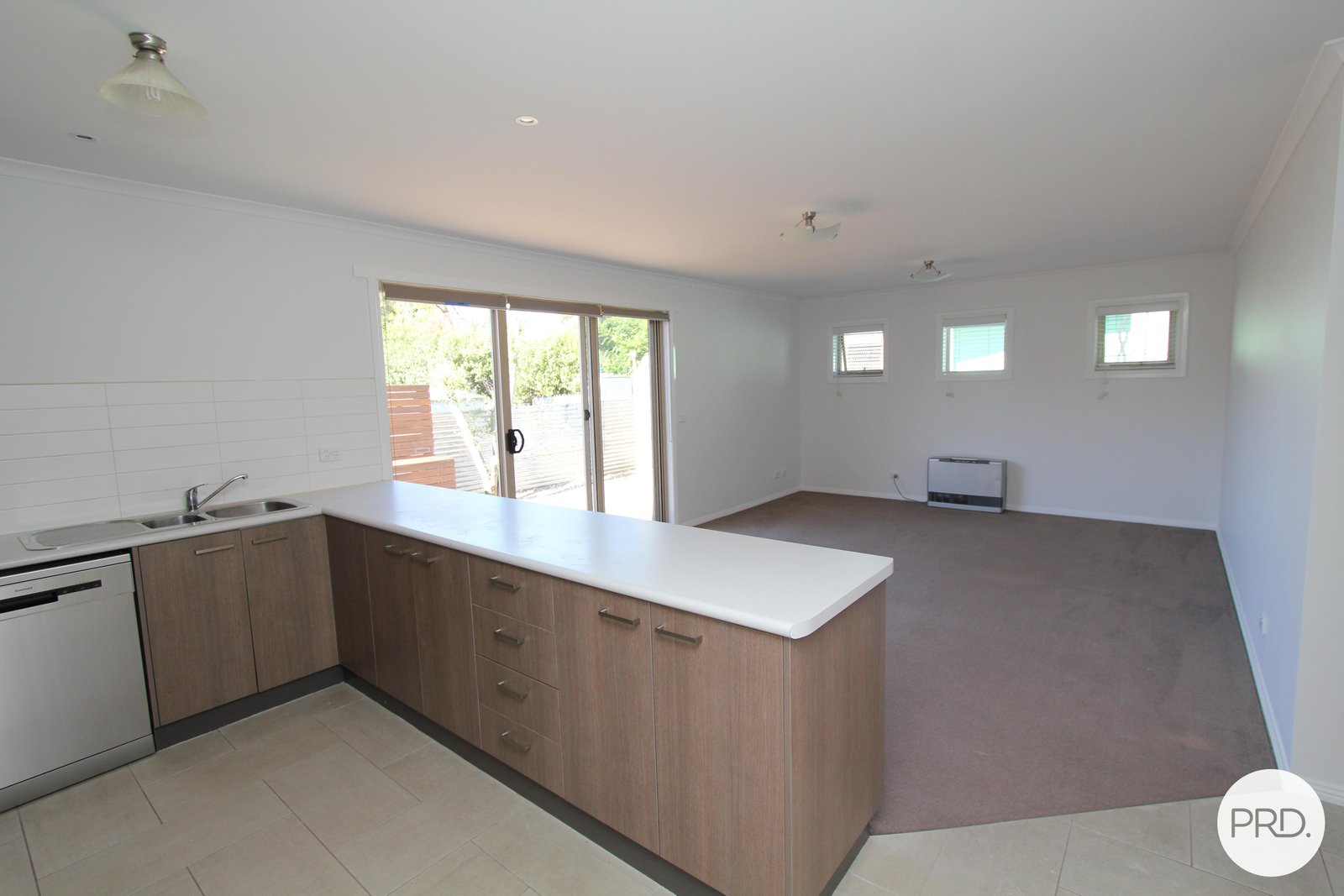 157 Walker Street SEBASTOPOL 17