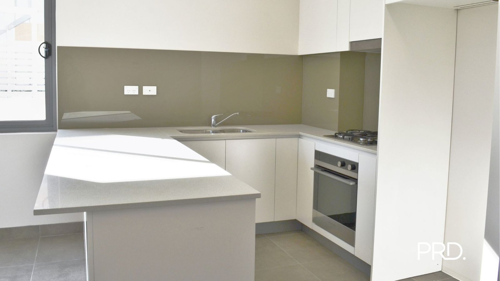 15/71 Deerubbin Dr  Glenmore Park 2