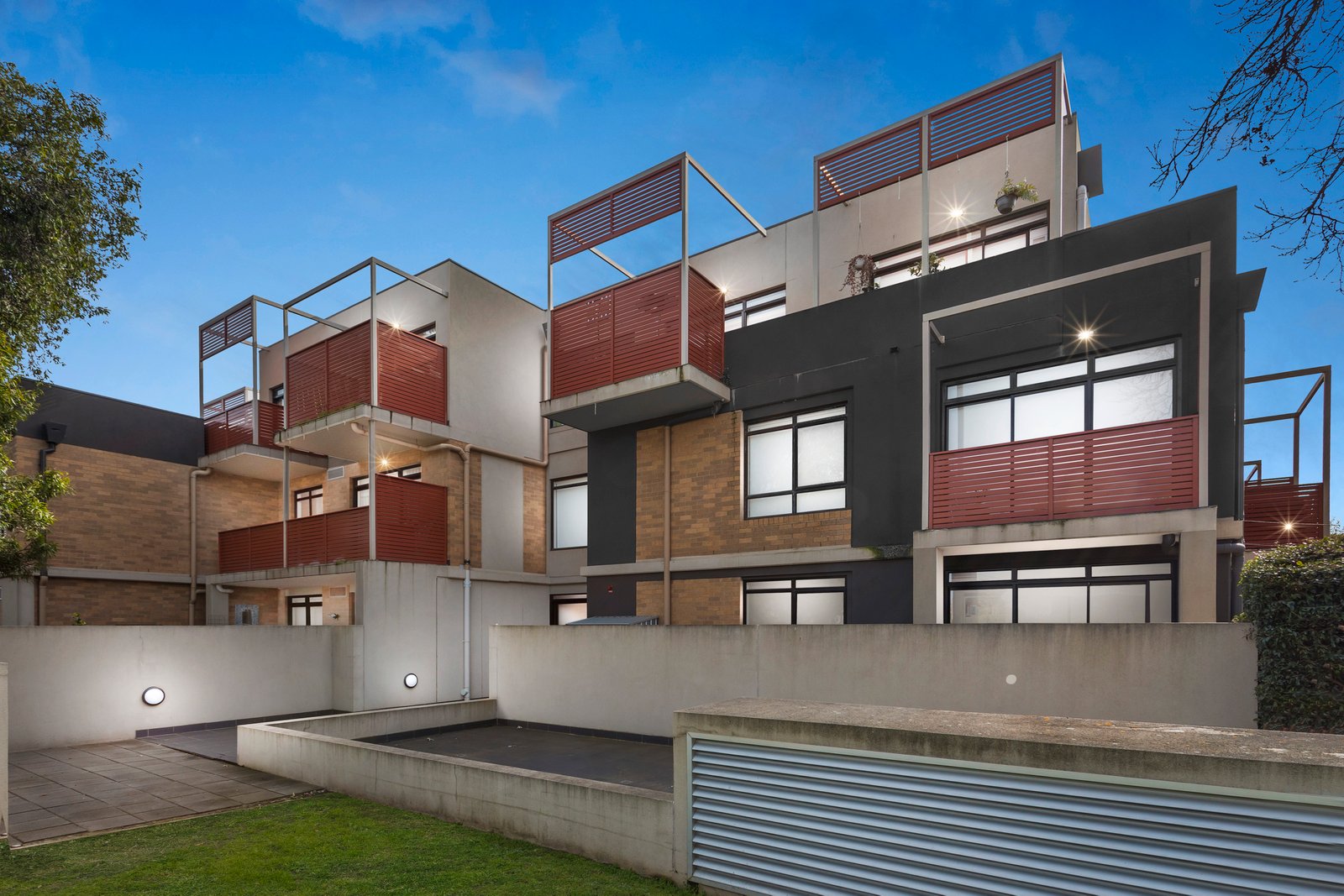 Real Estate and Property in 1/573-577 Glen Huntly Road, Elsternwick, VIC