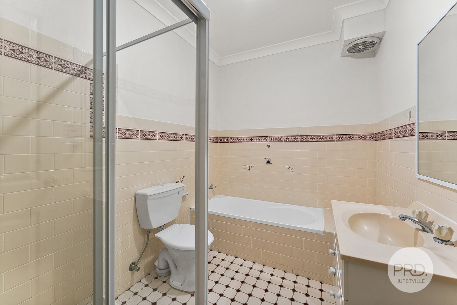 15/75-77 Hudson Street HURSTVILLE 11