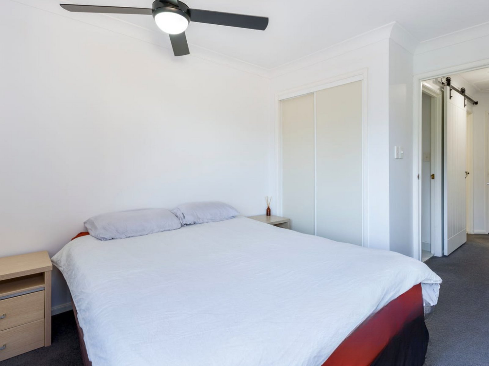 15/75 Brown Street LABRADOR 9