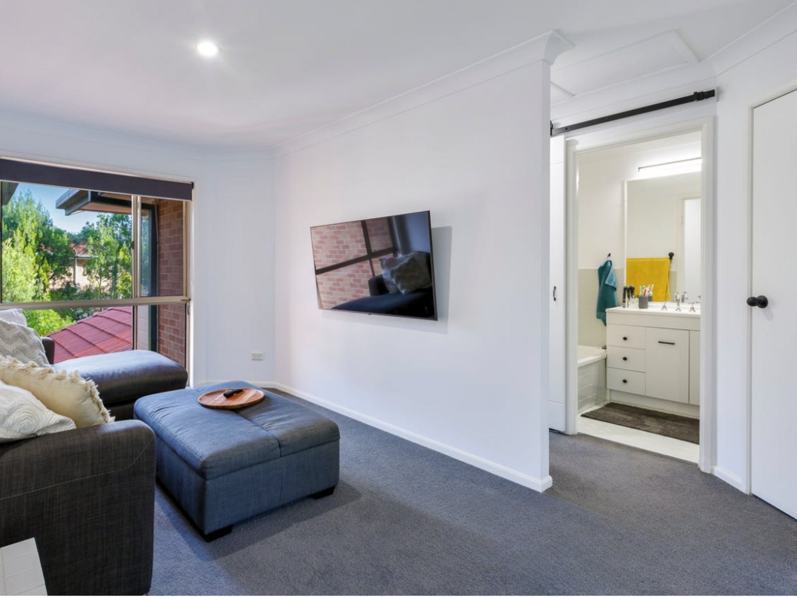 15/75 Brown Street LABRADOR 11