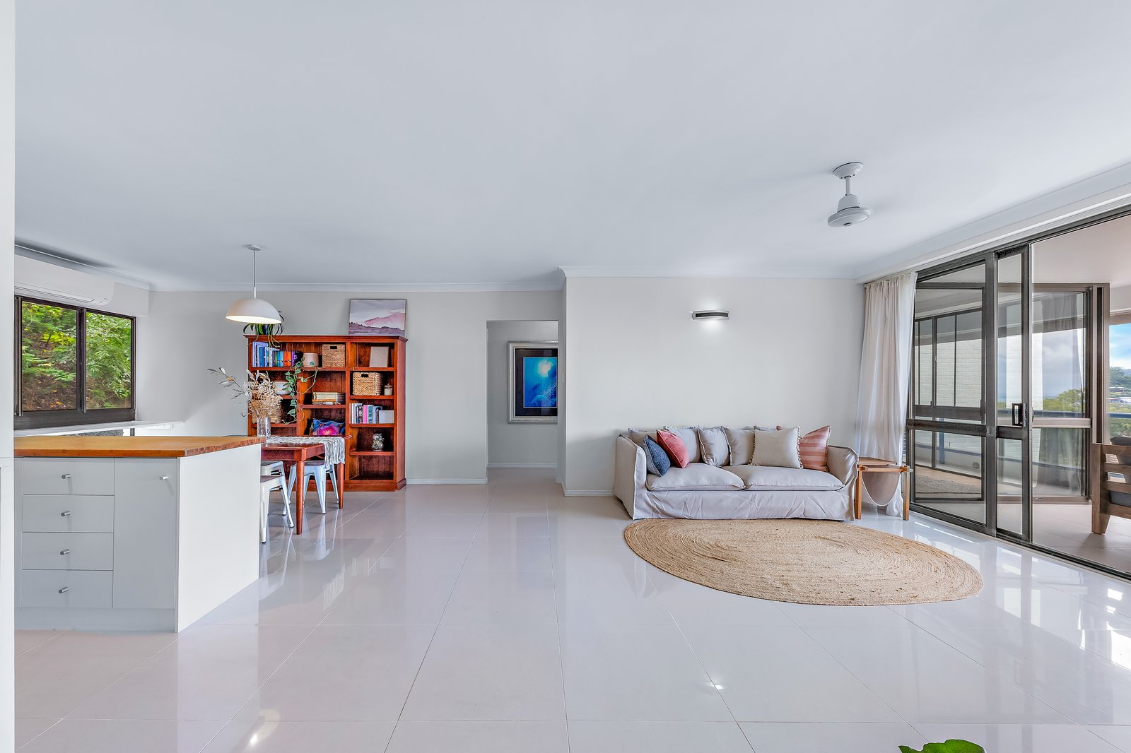 157/6 Eshelby Drive CANNONVALE 5
