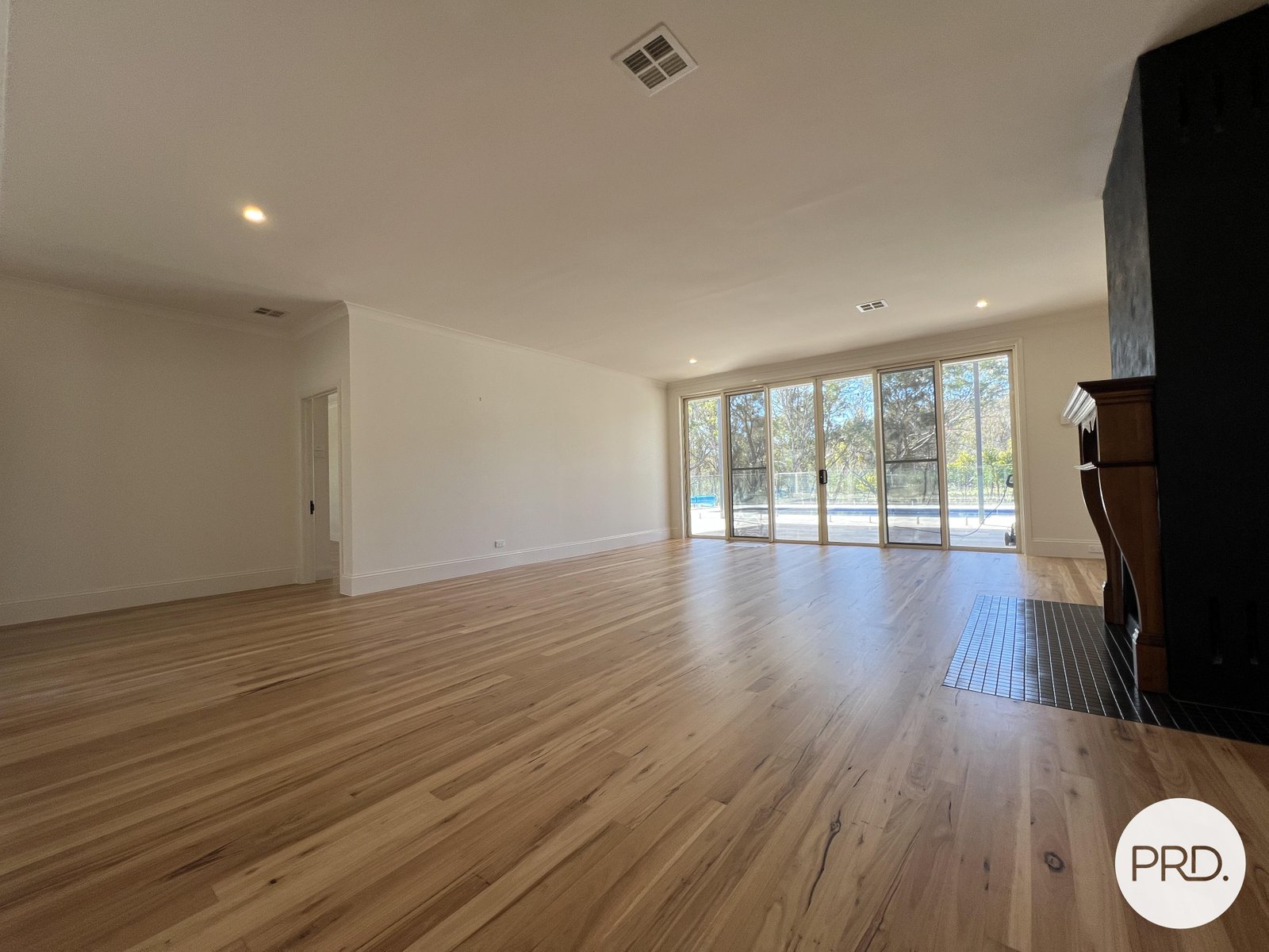 1576 Sutton Road SUTTON 9