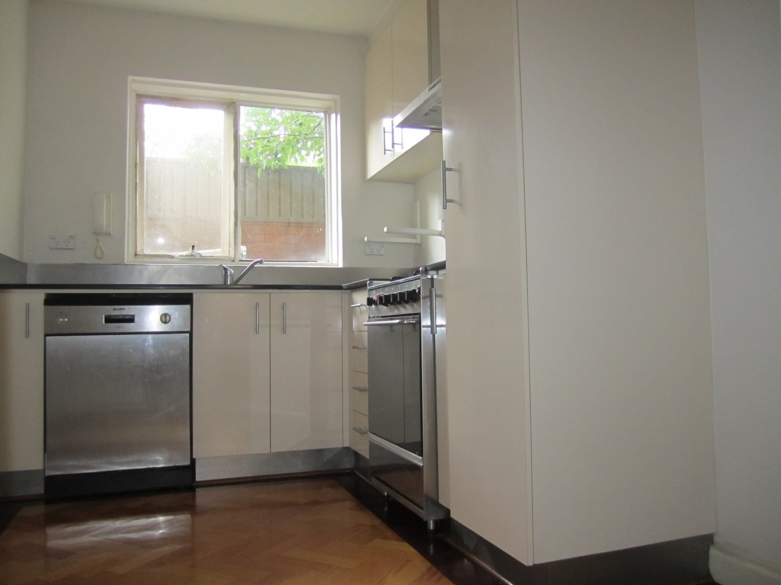 Gallery: 1/58 Barkly Street