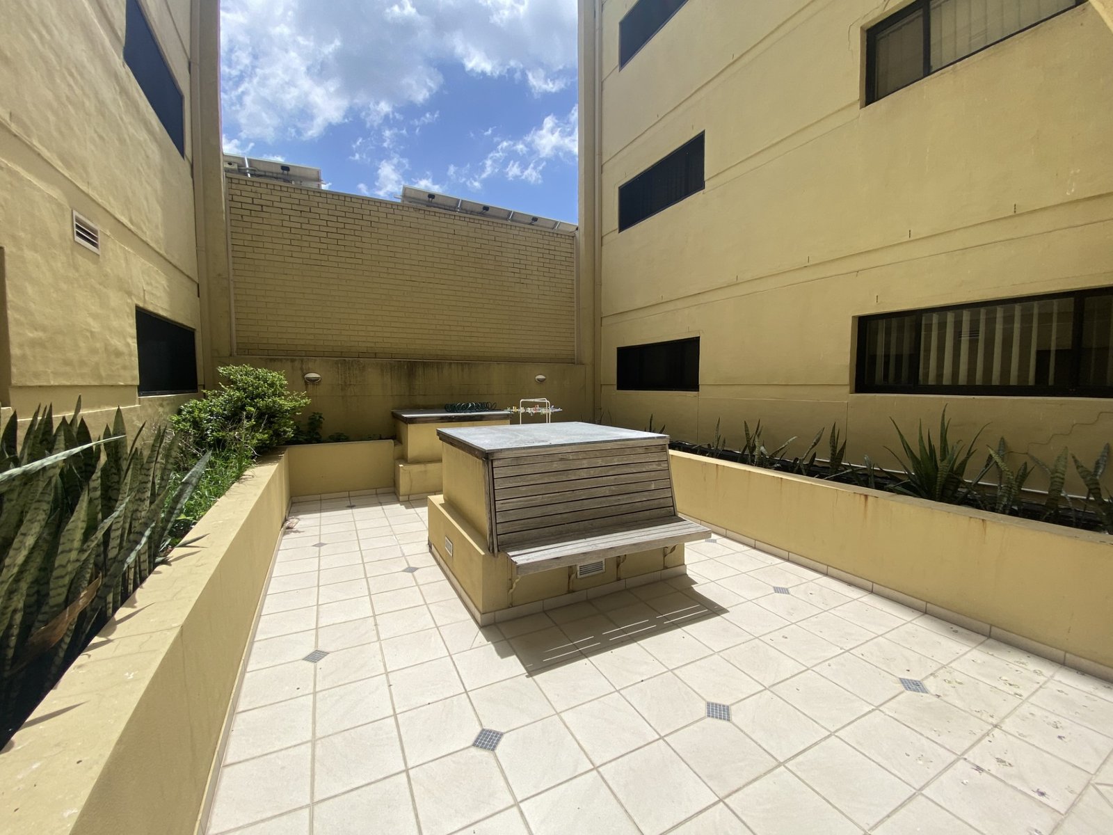 1/58 Bathurst Street LIVERPOOL 13