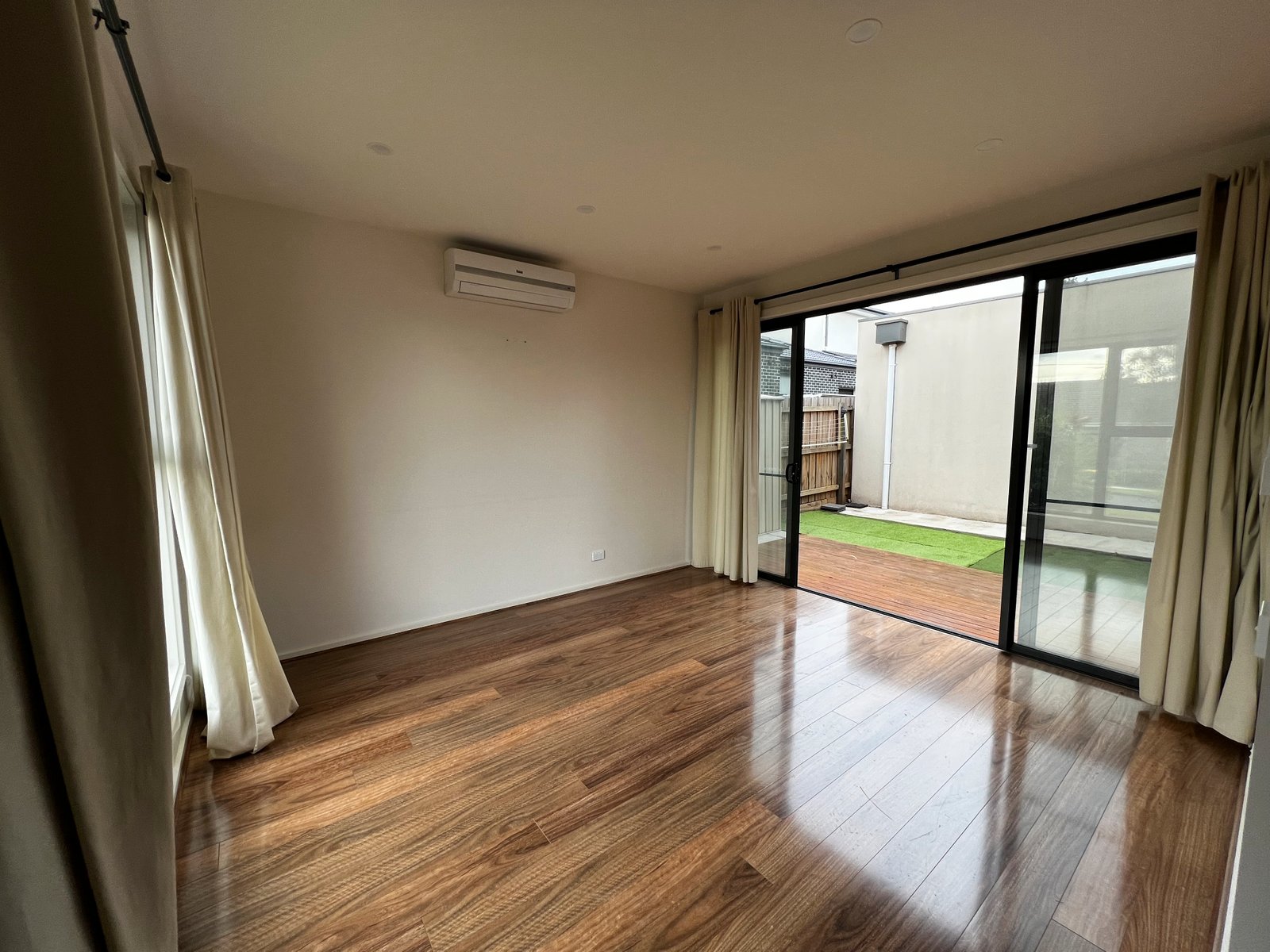 Gallery: 1/58 Highland Avenue