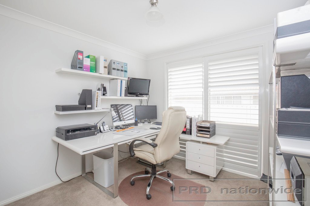 1/58 Lawson Street BERESFIELD 11