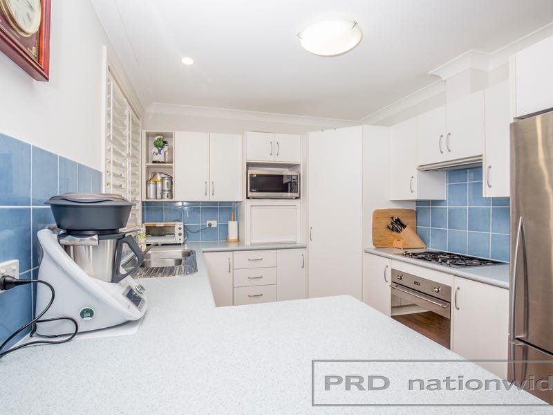 1/58 Lawson Street BERESFIELD 2