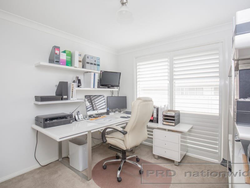 1/58 Lawson Street BERESFIELD 11