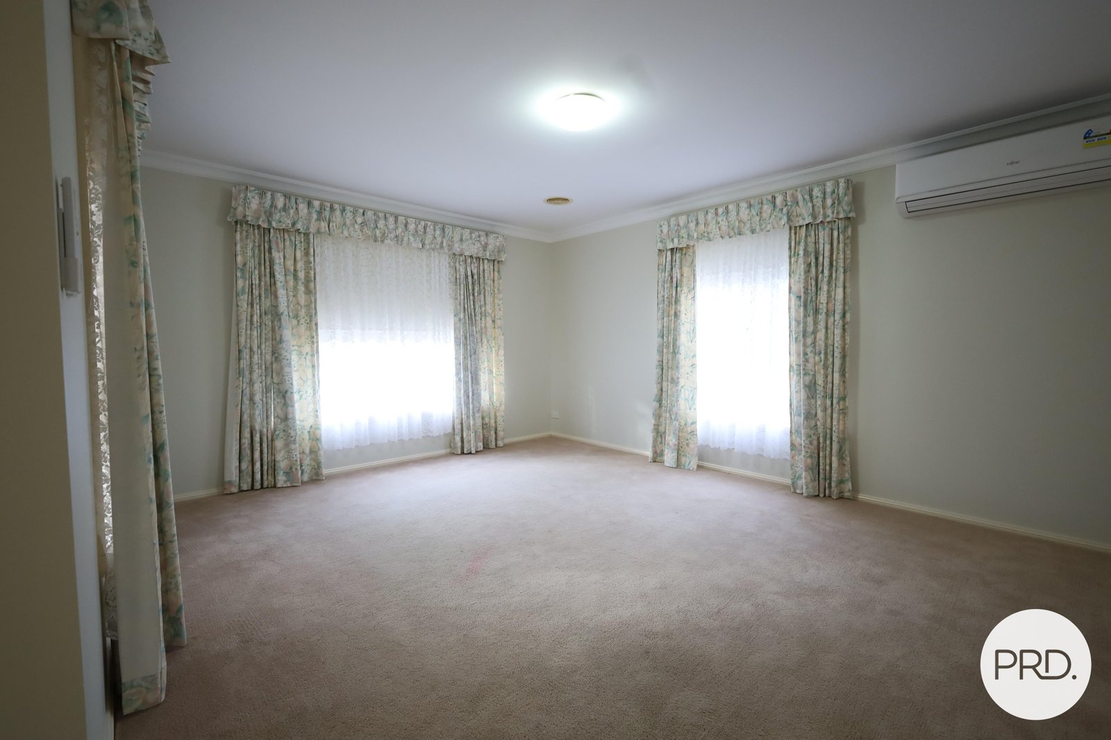 158 Sieben Drive ORANGE 4