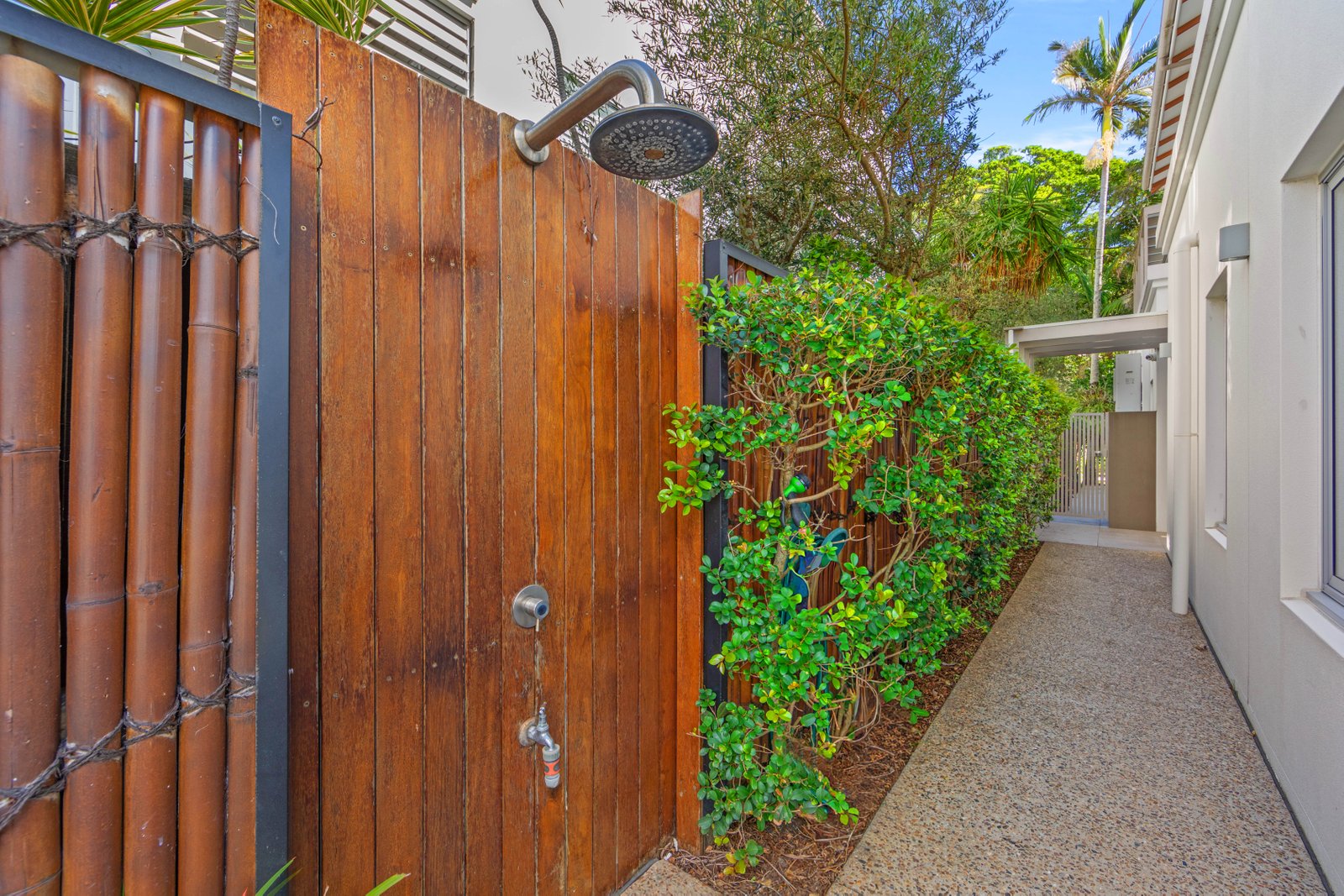 1/58 Teemangum Street CURRUMBIN 2