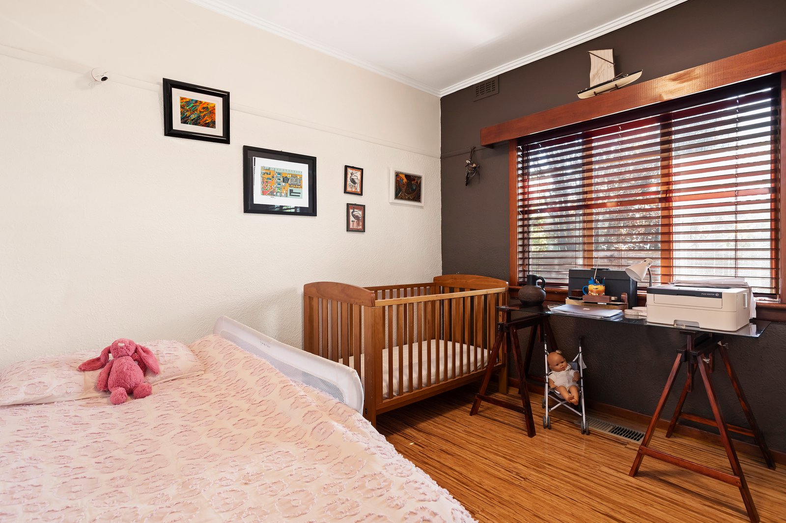 Real Estate and Property in 158 Wickham Road, Highett, VIC