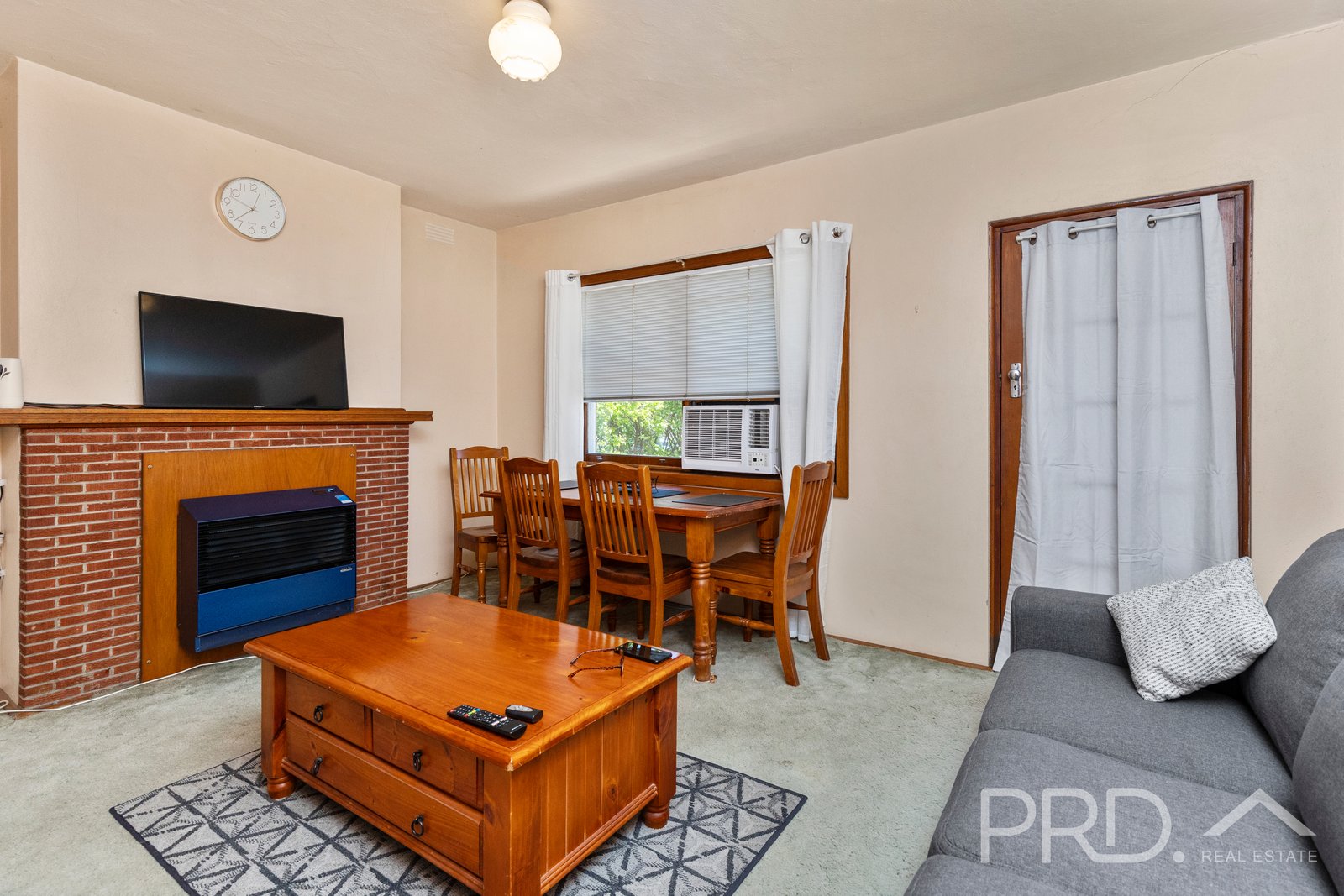 158 Wynyard Street TUMUT 4