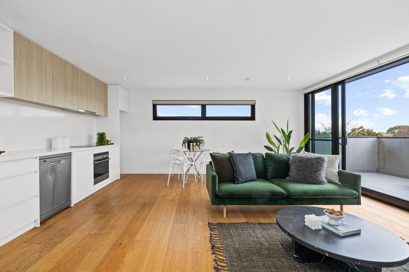Gallery: 15/83 Asling Street