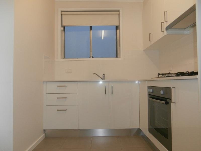 Gallery: 15/83 Westbury Street