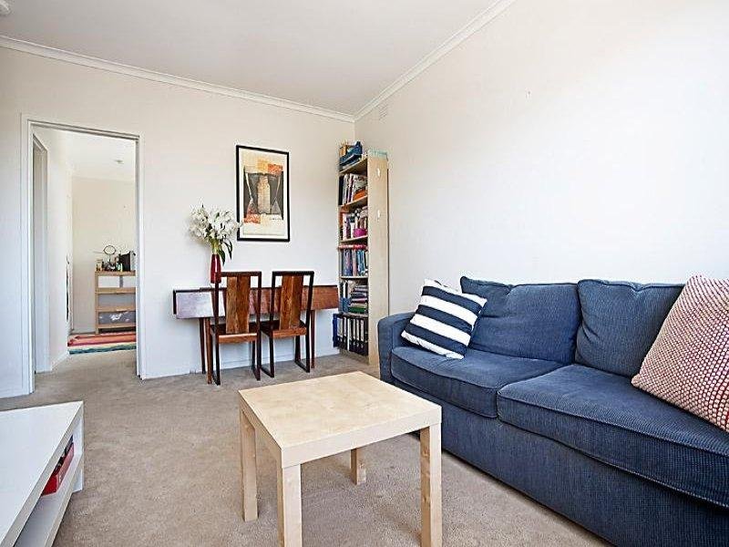 Gallery: 15/83 Westbury Street