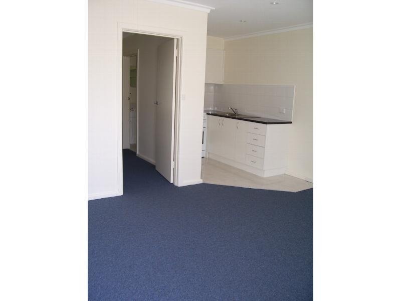Gallery: 15/85 Charman Road