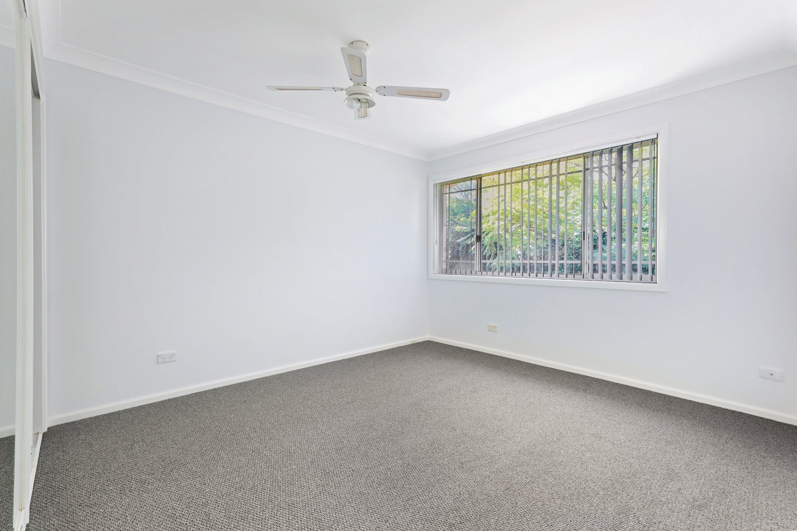 15/88 Daintree Dr  ALBION PARK 5