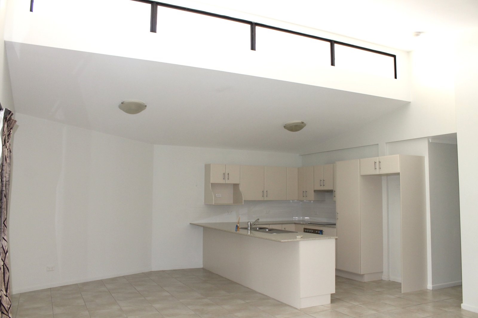 15/8A Wyndham Avenue BOYNE ISLAND 6