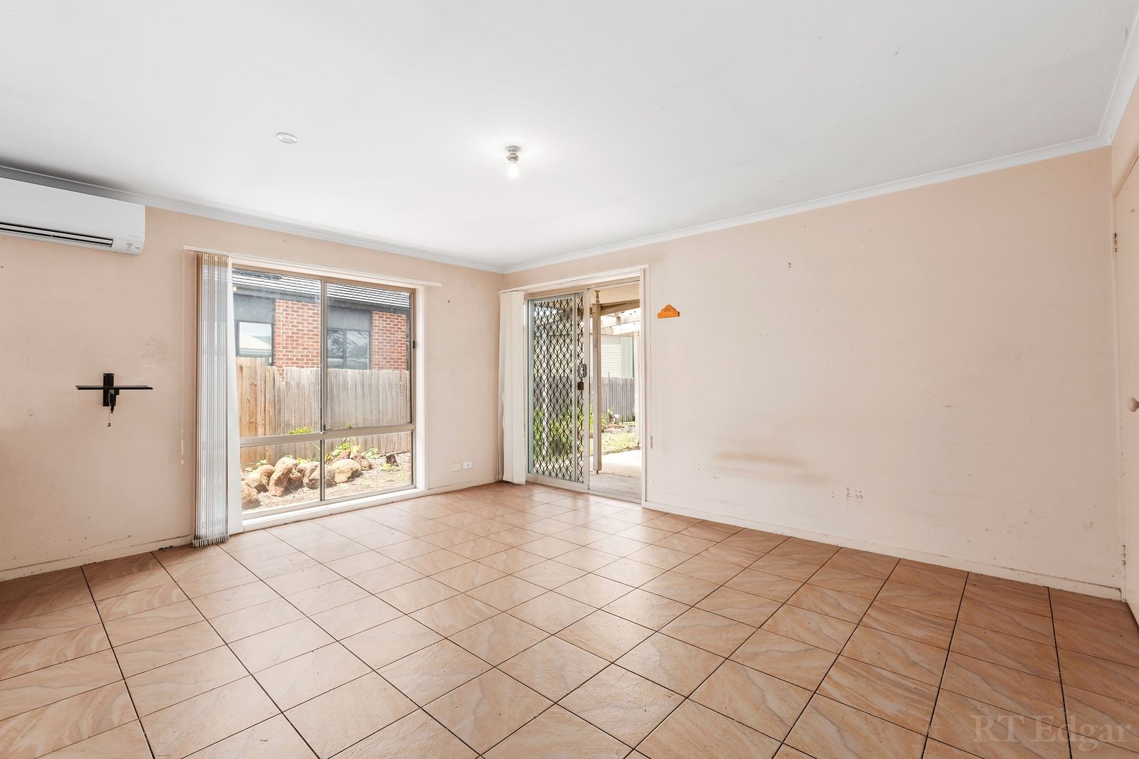 Real Estate and Property in 159 Bluff Road, St Leonards, VIC