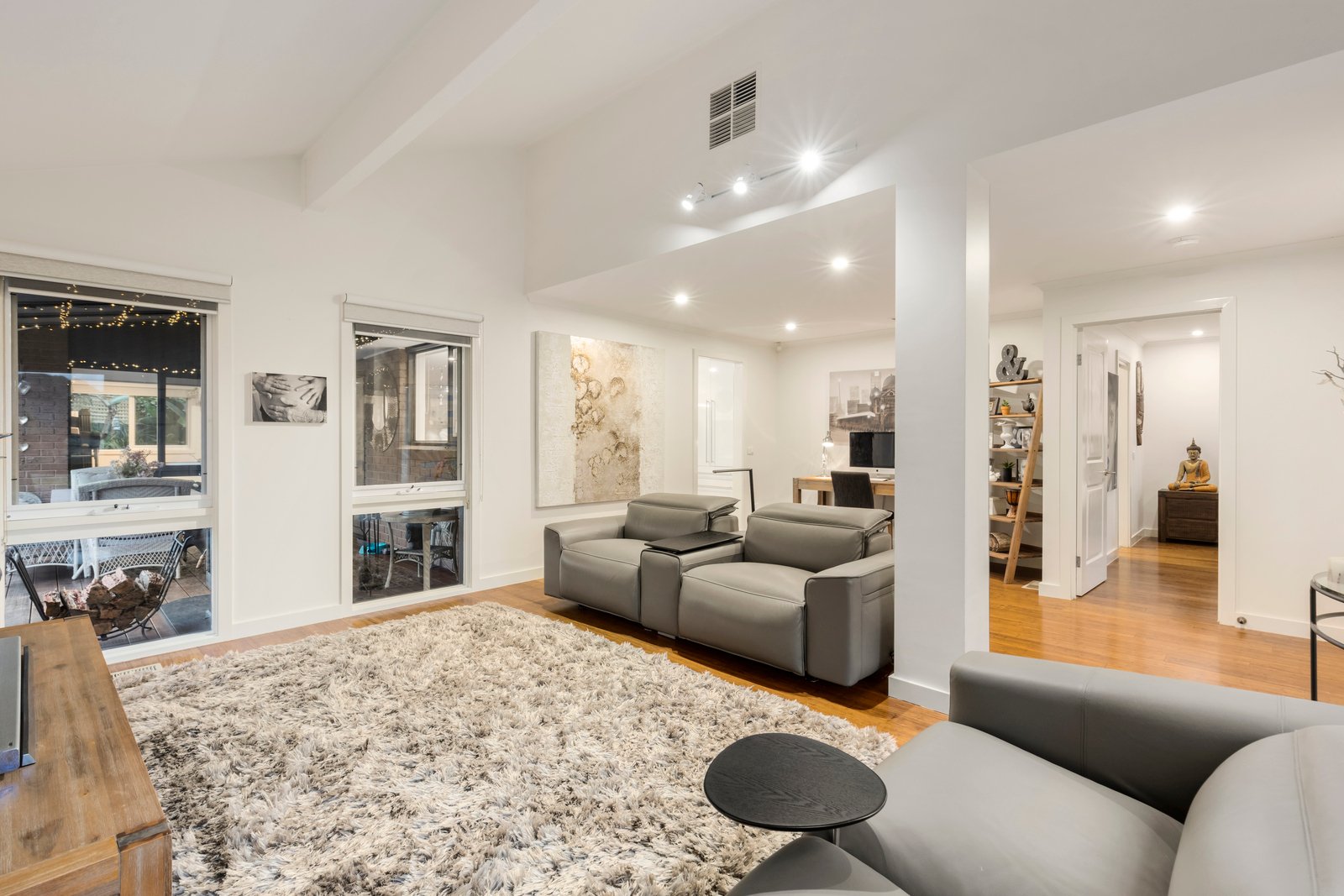Gallery: 159 Centre Dandenong Road