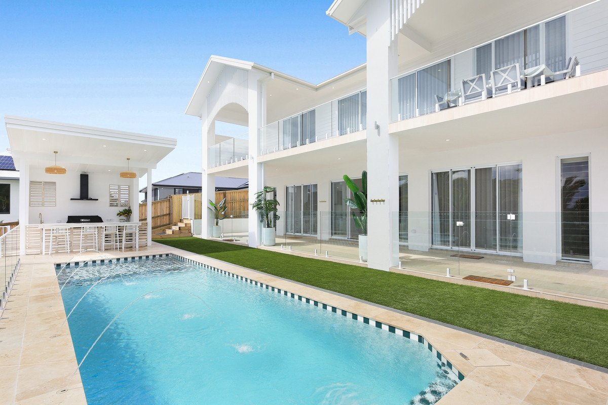 159 Cowell Drive Burleigh Heads 1