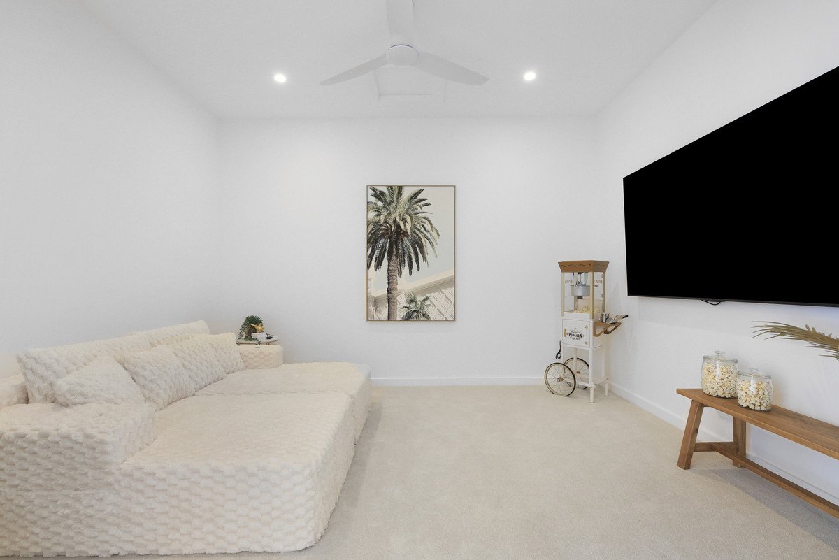 159 Cowell Drive Burleigh Heads 21