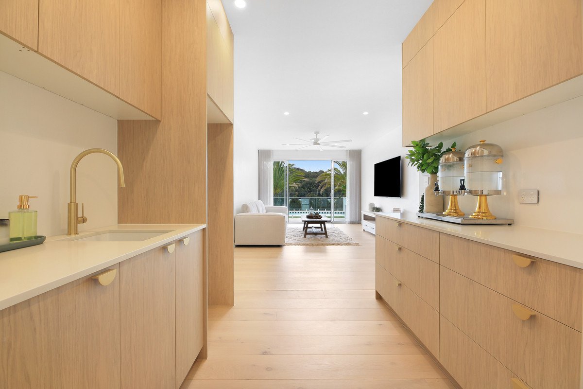 159 Cowell Drive Burleigh Heads 33